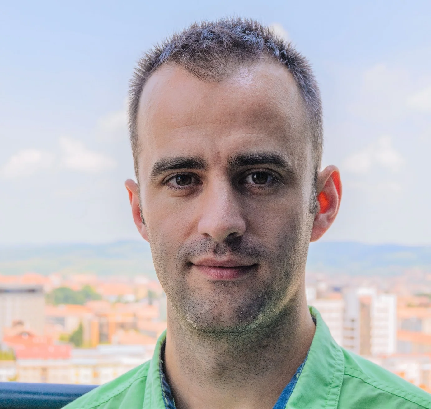 Founder - Mountain enthusiast and service tester